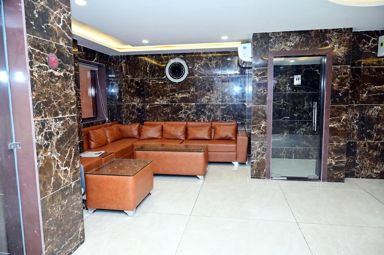The Dwelling Inn Grander Noida Exterior foto