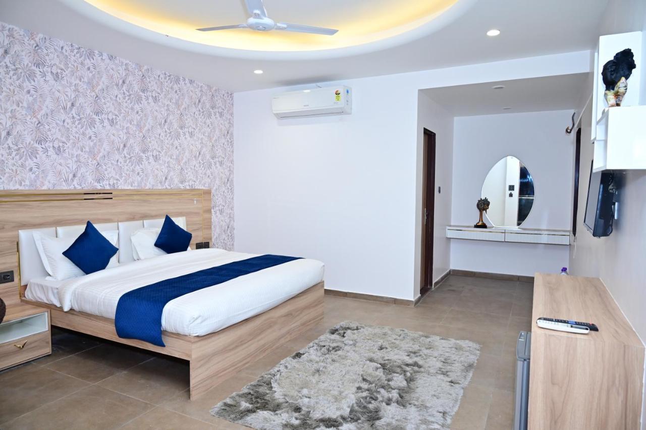 The Dwelling Inn Grander Noida Exterior foto