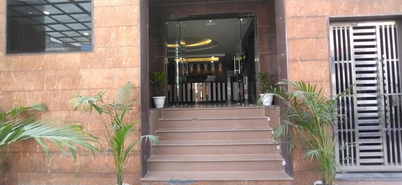 The Dwelling Inn Grander Noida Exterior foto
